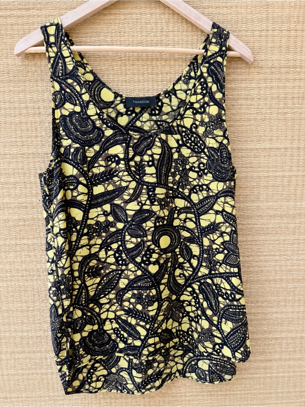 Thakoon Yellow and Black Floral-Print Silk Shell Top